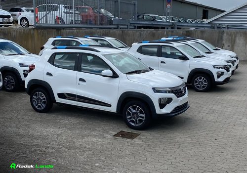 Dacia_Spring_Electric_bila_bok