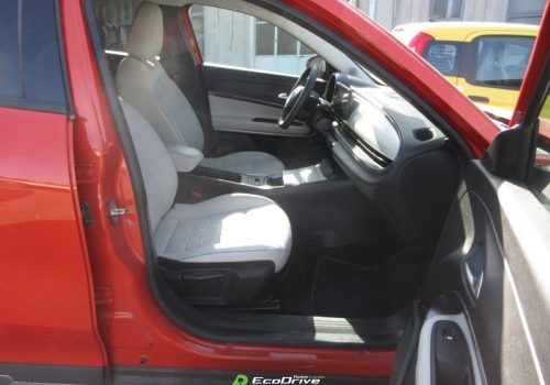 Fiat_600e_La-Prima_cerverna_predni-sedacky
