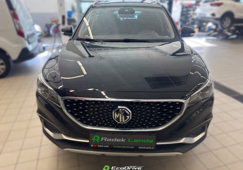 MG_ZS_EV_FWD_cerna_predek
