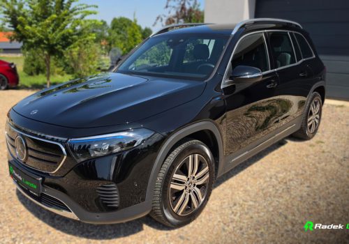 Mercedes-Benz_EQB_250_Progressive_cerna_predek2