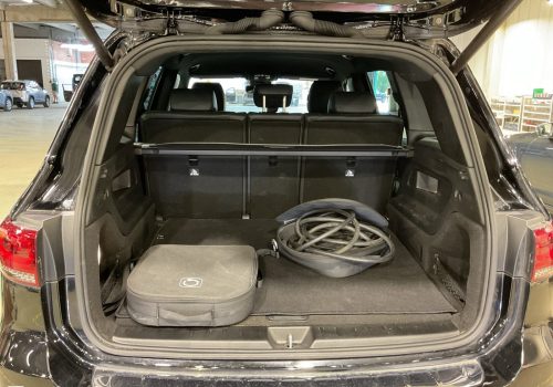 Mercedes-Benz_EQB_300_cerna_zavazadlovy-prostor