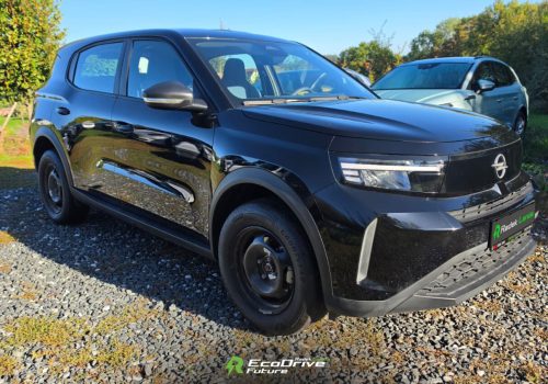Opel_Frontera_Electric_cerna_predek2