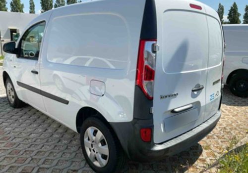 Renault_Kangoo_Van_Z-E-33_bola_zadek2