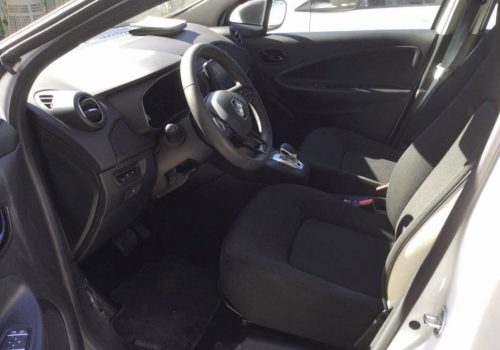 Renault_Zoe_52_kWh_Life_bila_predek