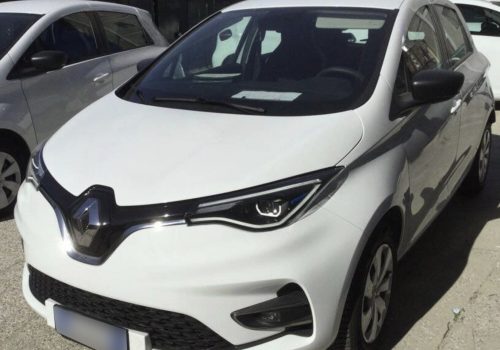 Renault_Zoe_52_kWh_Life_bila_predek3