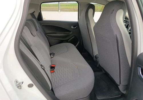 Renault_Zoe_Intens_bila_interier2-1