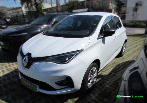 Renault_zoe_life_bila_predek2