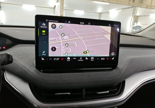 Skoda_Enyaq_60_LED_modra_navi