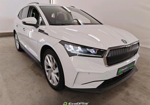 Skoda_Enyaq_iV_60_modra_predek