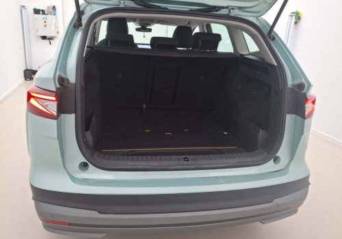 Skoda_Enyaq_iV_60_zelena_zavazadlovy-prostor