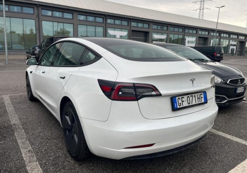 Tesla-Model-3-Long-Range-4x4-Refresh-2021-Odpocet-DPH