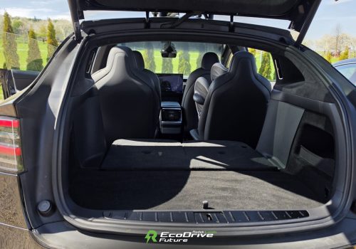 Tesla_Model-X-_Plaid_cerna_kufr-1