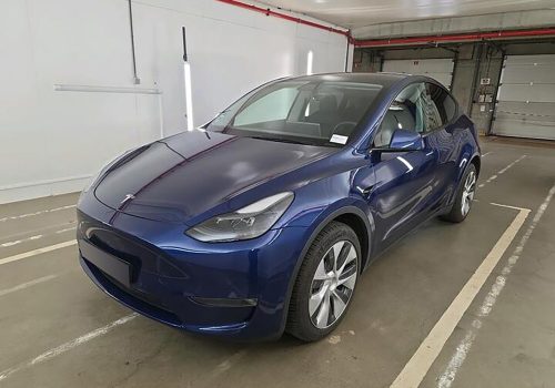 Tesla_Model-Y_LR_modra_predek