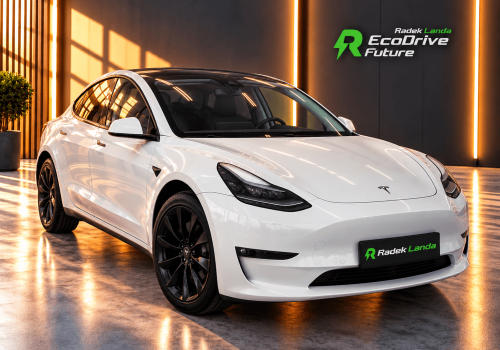 Tesla_Model-Y_Long-Range_AWD_Dual-Motor_bila_hero_