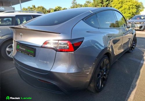 Tesla_Model-Y_performance_quicksilver_zadek2