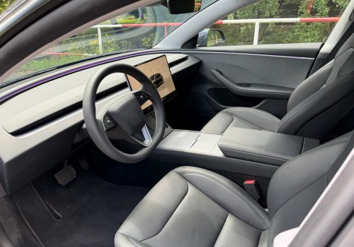 Tesla_Model_3-Long_Range_RWD_seda_interier3
