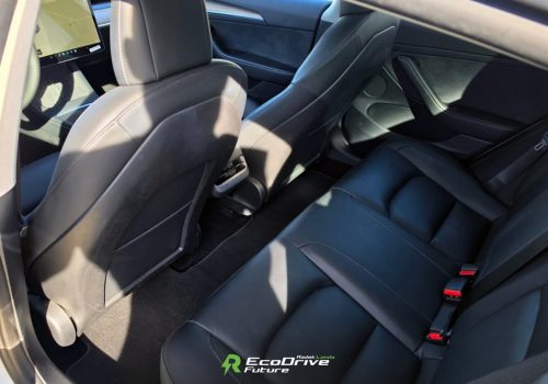 Tesla_Model_3_Long_Range_AWD_bila_zadni-sedacky