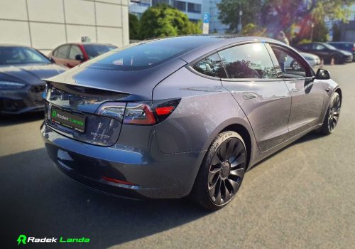 Tesla_Model_3_Performance_Dual_Motor_AWD_seda_zadek2