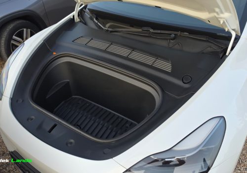 Tesla_Model_Y_Long_Range_AWD_bila_frunk-2