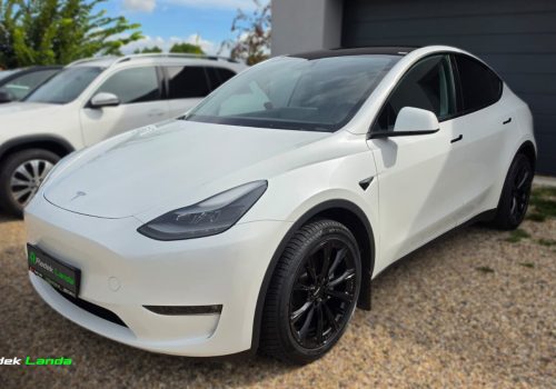 Tesla_Model_Y_Long_Range_AWD_bila_predek2