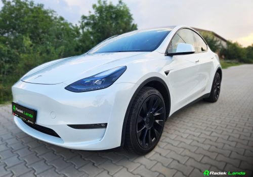 Tesla_Model_Y_Long_Range_bila_predek2
