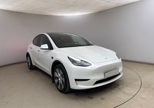Tesla_Model_Y_RWD_LFP_bila_predek2
