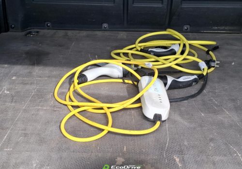 Volkswagen_ID_Buzz_Cargo_modra_vybava