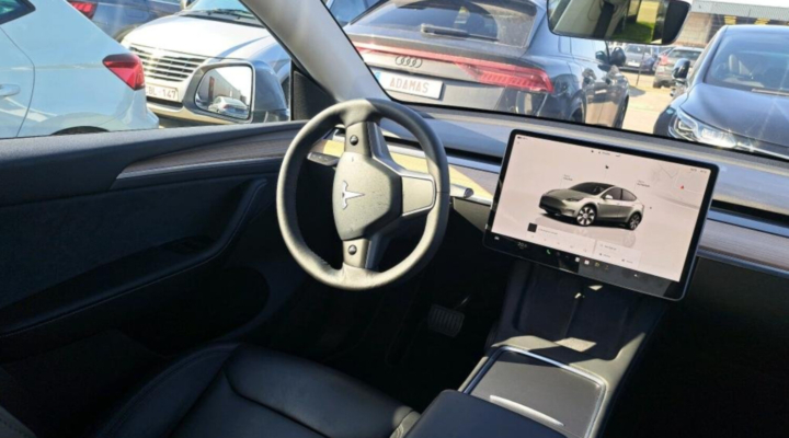 Tesla Model Y Long Range Dual Motor AWD 514 k | 4x4 | 2023 | 163 437 km ...